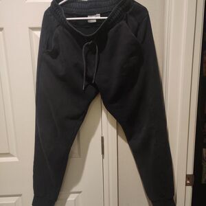 Puma Men's Black Joggers-tracksuits